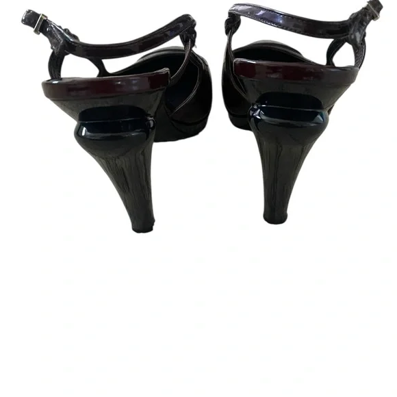 CHANEL Women's Black and Dark Brown Heels - Picture 9 of 10